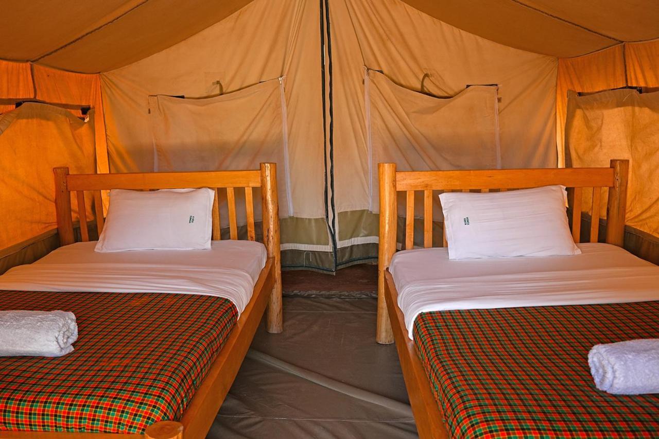 مبيت وإفطار Moroto Kara-Tunga Safari Camp المظهر الخارجي الصورة