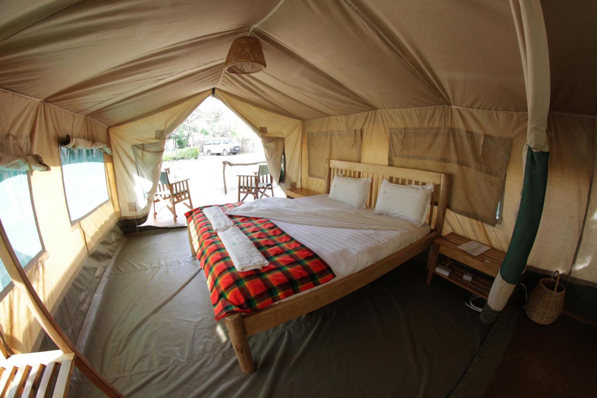 مبيت وإفطار Moroto Kara-Tunga Safari Camp المظهر الخارجي الصورة