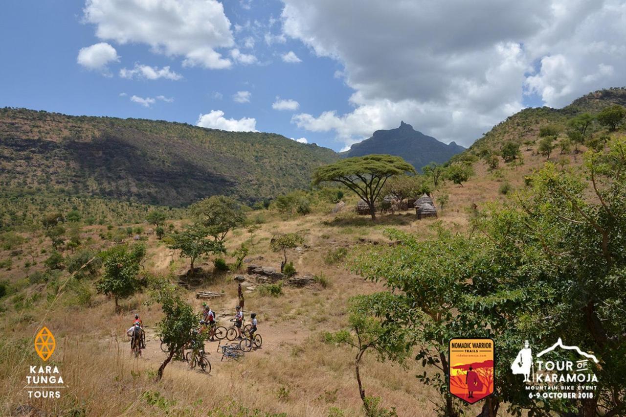 مبيت وإفطار Moroto Kara-Tunga Safari Camp المظهر الخارجي الصورة
